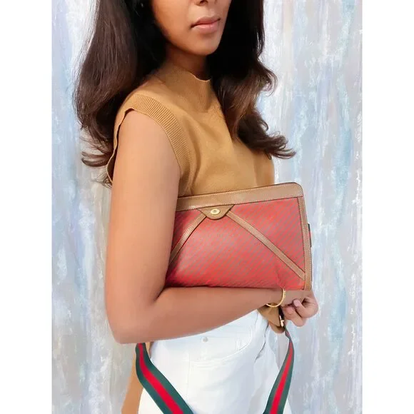 Sale! vintage Gucci purse crossbody - Picture 2 of 16